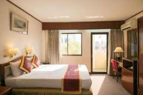  Asian Hotel  Хошимин